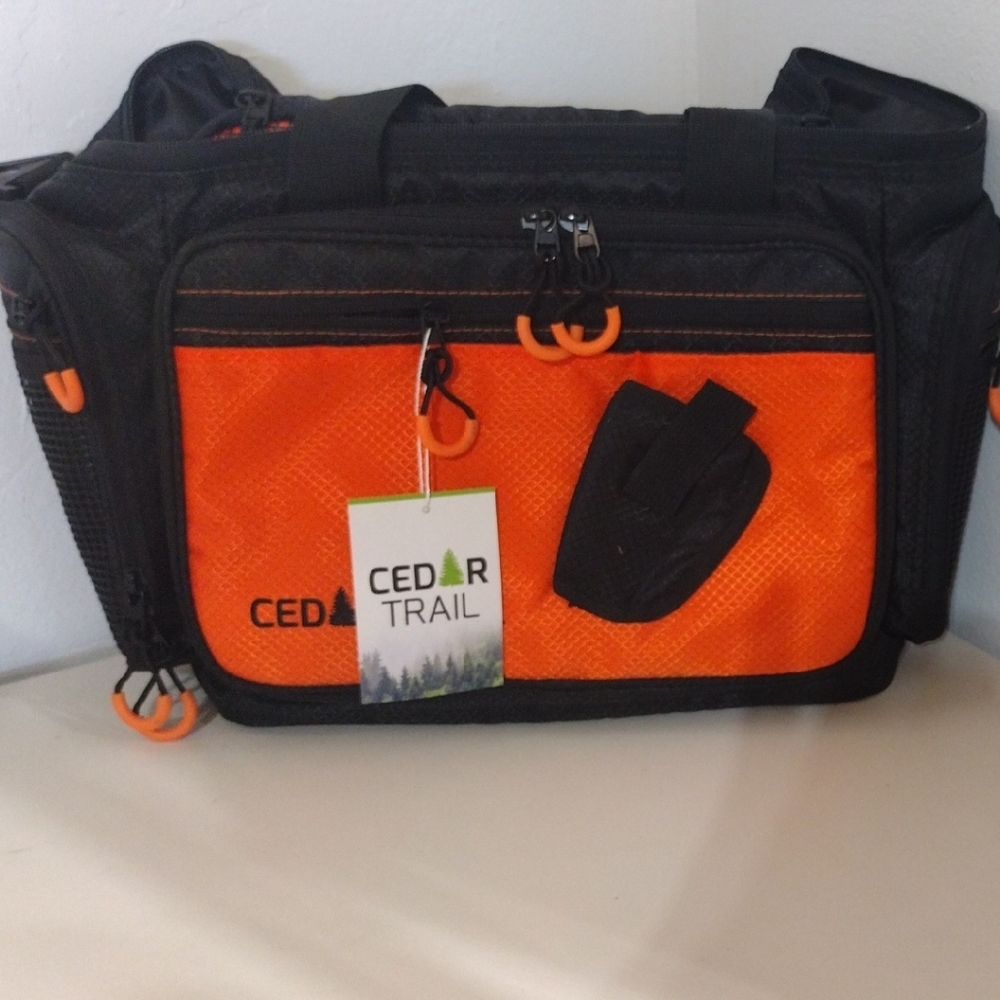 Cedar Trail Fishing Gear Tackle Bag